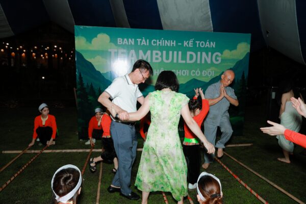 Nhảy sạp Gala Dinner